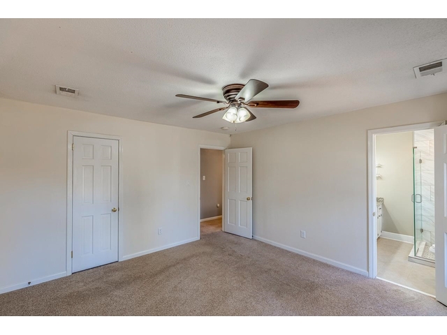 Photo of 263 Fairlane Drive