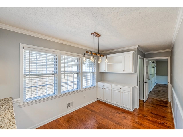 Photo of 263 Fairlane Drive