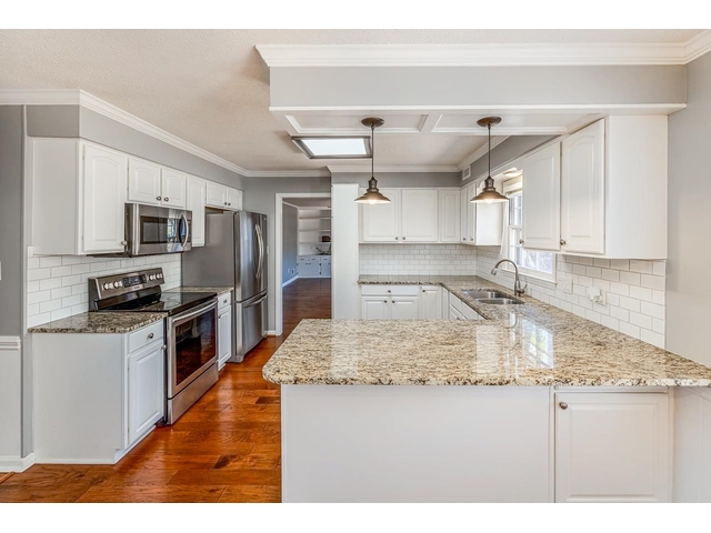 Photo of 263 Fairlane Drive