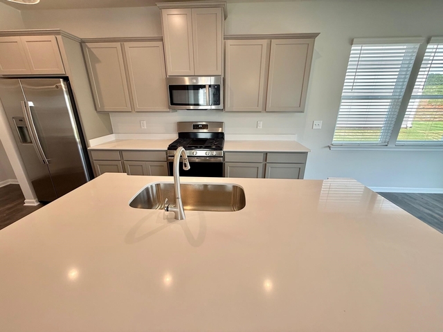 Photo of 1812 Berkshire Lane