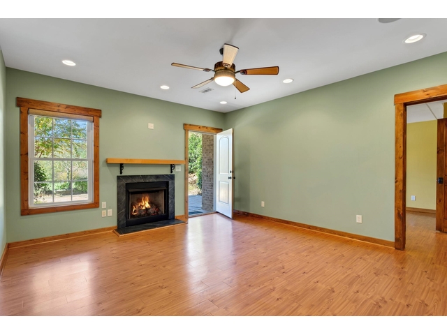 Photo of 719 Hickory Hollow