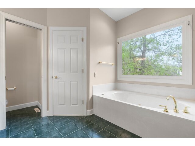 Photo of 232 River Falls Drive Photo of 232 River Falls Drive