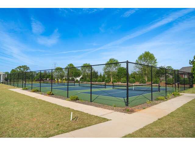 Photo of 304 Sudduth Farms Drive Photo of 304 Sudduth Farms Drive
