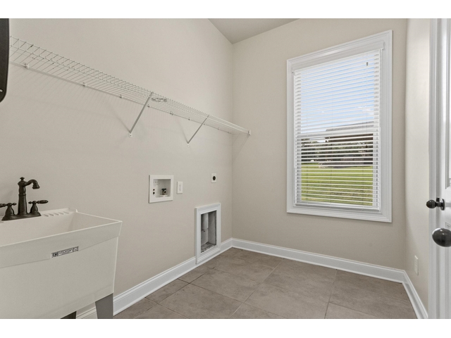 Photo of 112 Murdock Lane