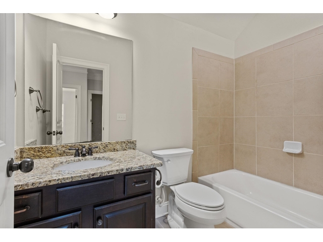 Photo of 112 Murdock Lane