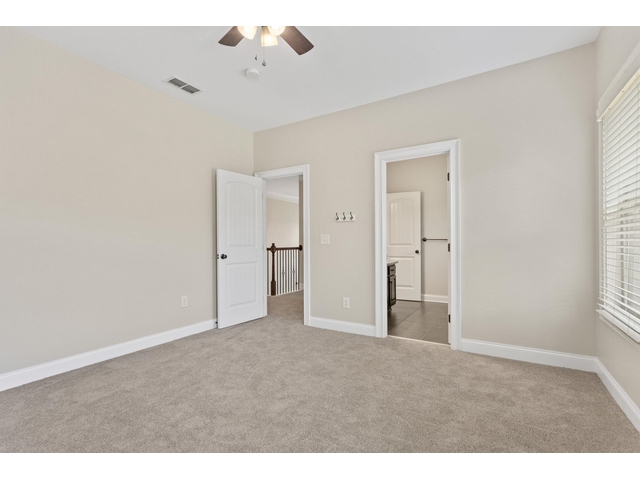 Photo of 112 Murdock Lane