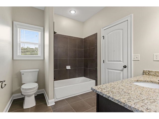 Photo of 112 Murdock Lane