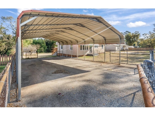 Photo of 350 DAKOTA Street