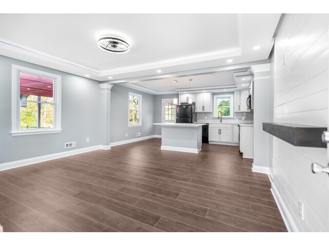 Photo of 350 DAKOTA Street