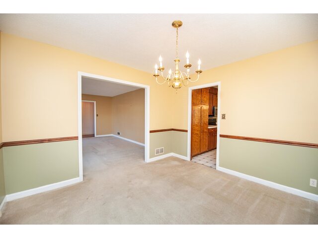 Photo of 322 Seven Oaks Lane Photo of 322 Seven Oaks Lane