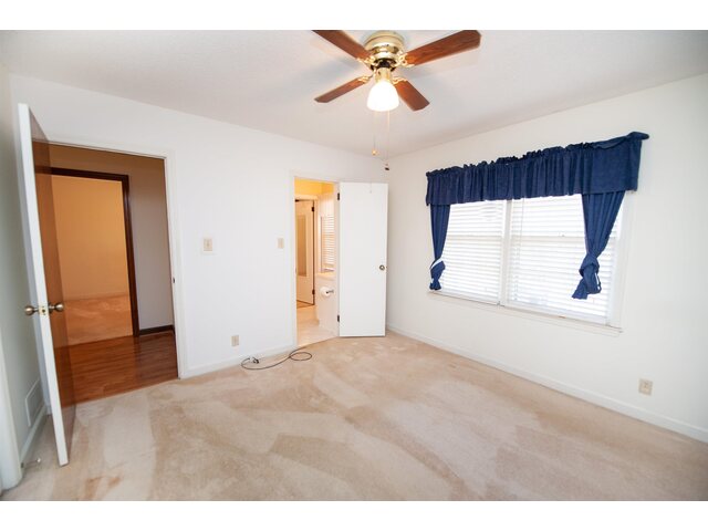 Photo of 322 Seven Oaks Lane Photo of 322 Seven Oaks Lane