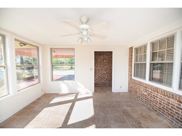 Photo of 322 Seven Oaks Lane Photo of 322 Seven Oaks Lane