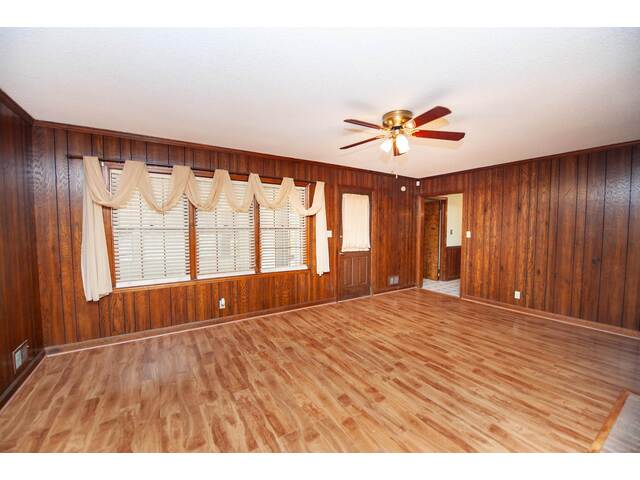 Photo of 322 Seven Oaks Lane Photo of 322 Seven Oaks Lane