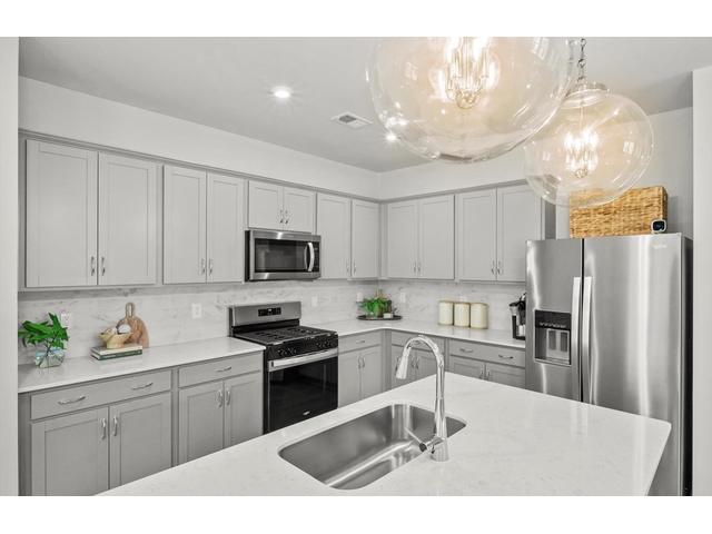 Photo of 805 Sweetwater Hills Drive