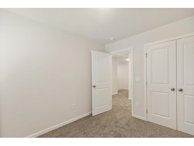 Photo of 2041 Hillman Way