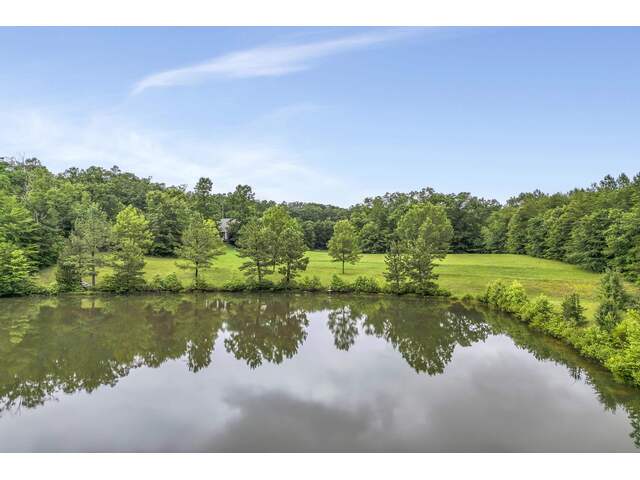 Photo of 1527 S Blackstock Road