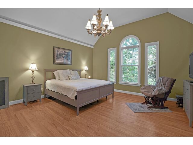 Photo of 1527 S Blackstock Road