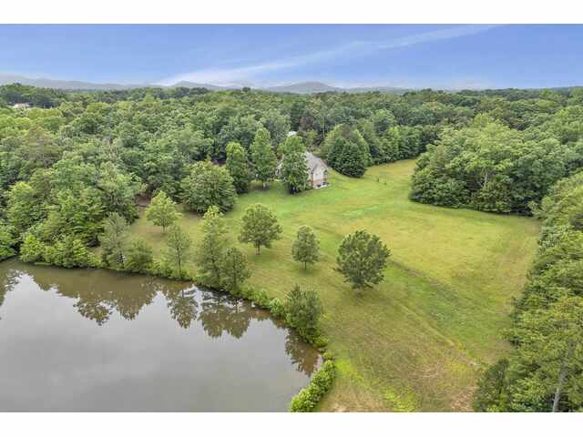 Photo of 1527 S Blackstock Road