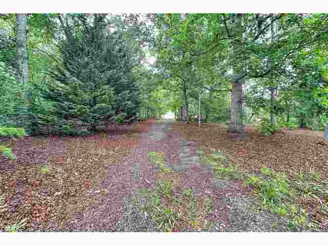 Photo of 1527 S Blackstock Road