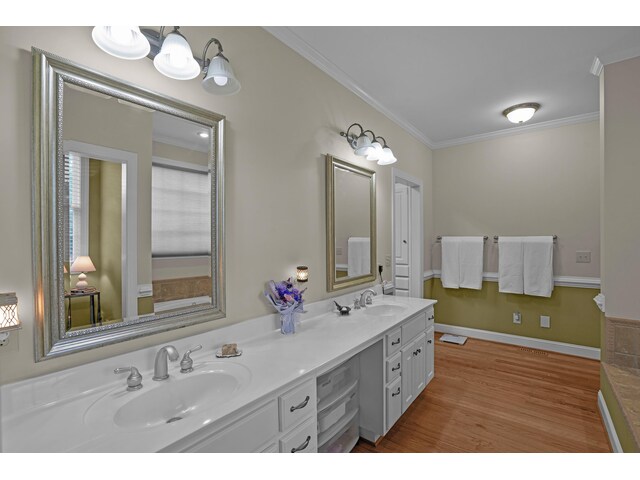 Photo of 1527 S Blackstock Road