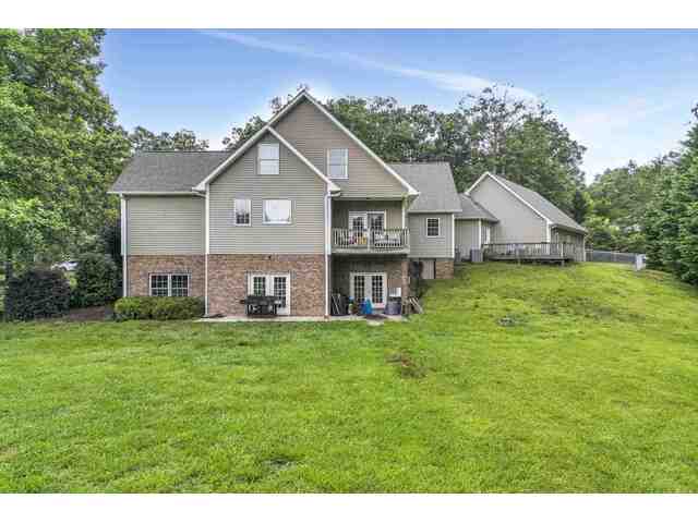 Photo of 1527 S Blackstock Road