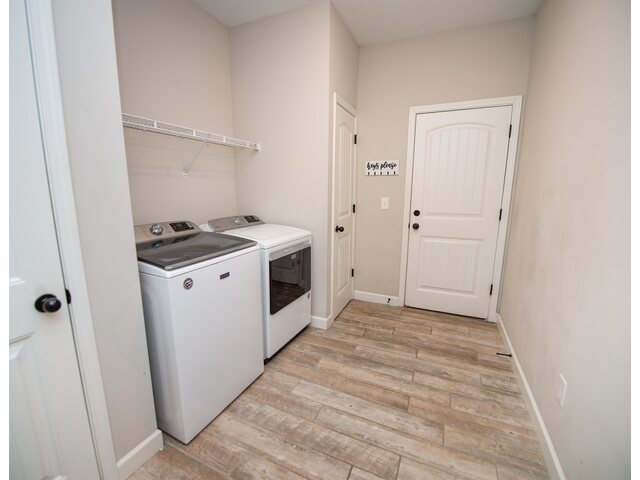 Photo of 222 Plantation Grove Drive Photo of 222 Plantation Grove Drive