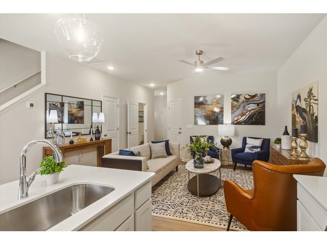 Photo of 2009 Hillman Way