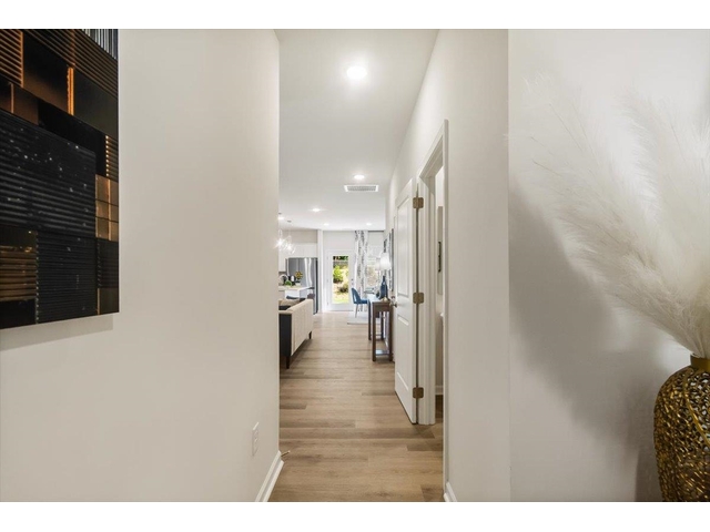 Photo of 2009 Hillman Way