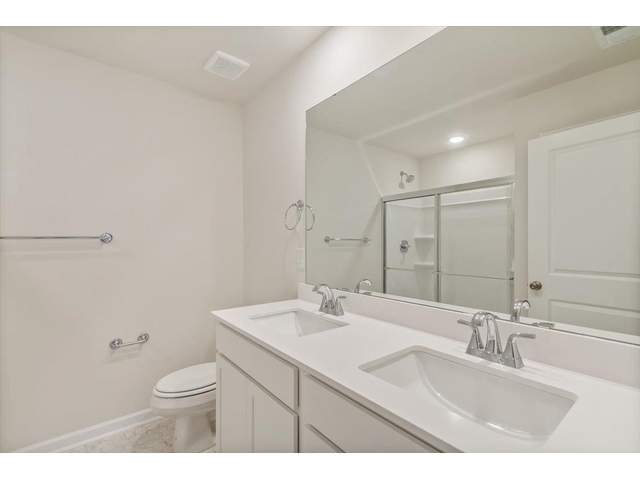 Photo of 2009 Hillman Way