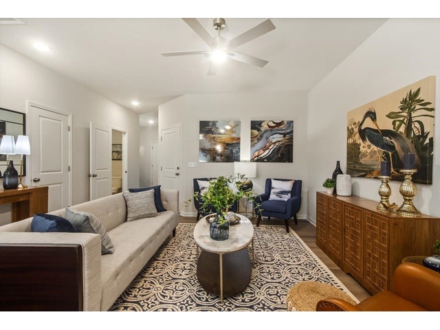 Photo of 2009 Hillman Way