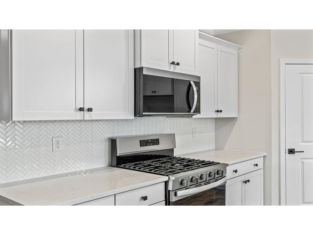 Photo of 1914 Crumhorn Avenue