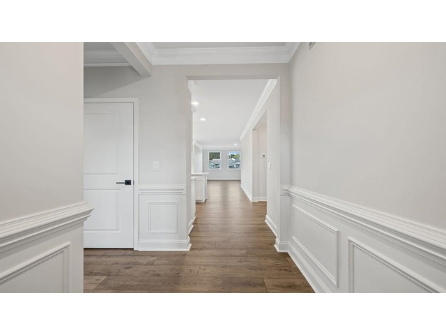 Photo of 1914 Crumhorn Avenue