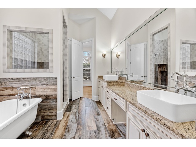 Photo of 236 Horseshoe Lake Road