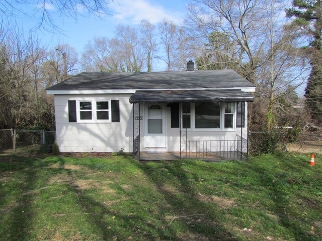 Photo of 255 Brenton Avenue Photo of 255 Brenton Avenue