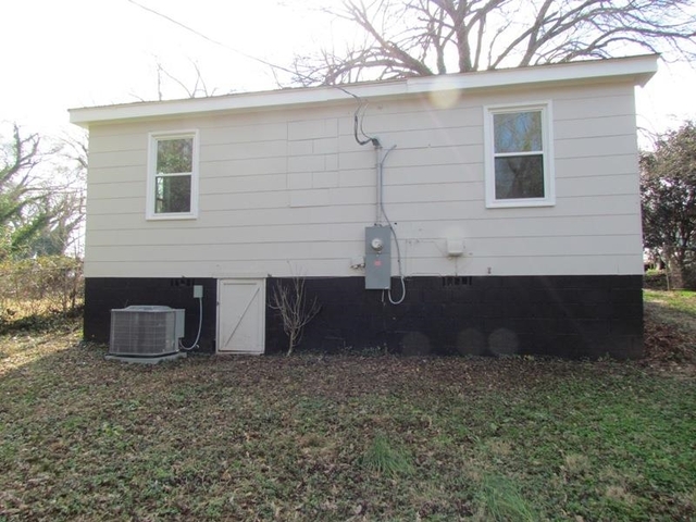 Photo of 255 Brenton Avenue Photo of 255 Brenton Avenue