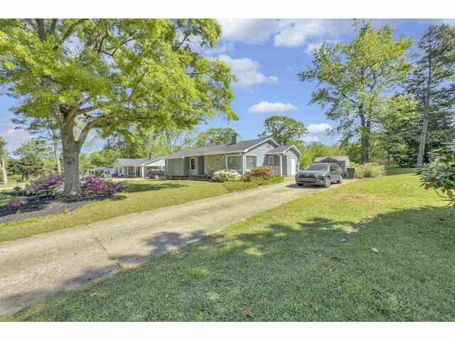 Photo of 110 Oak Drive Photo of 110 Oak Drive