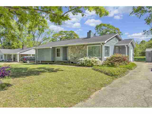 Photo of 110 Oak Drive Photo of 110 Oak Drive