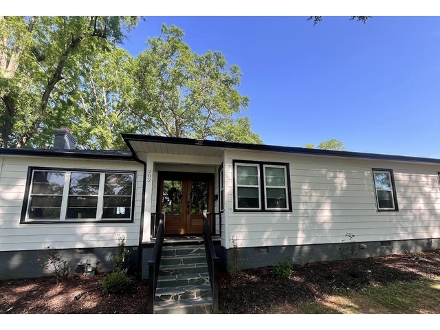 Photo of 202 Pine St