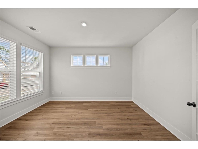 Photo of 246 Telluride Way