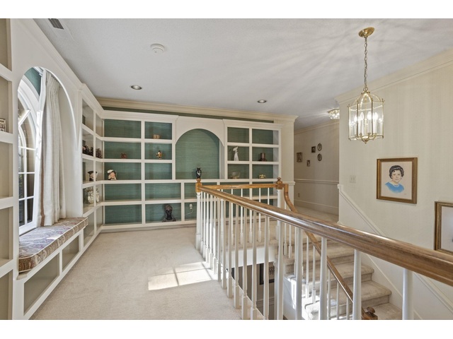 Photo of 1228 Shadowood Drive