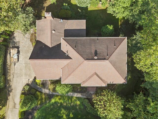 Photo of 1228 Shadowood Drive